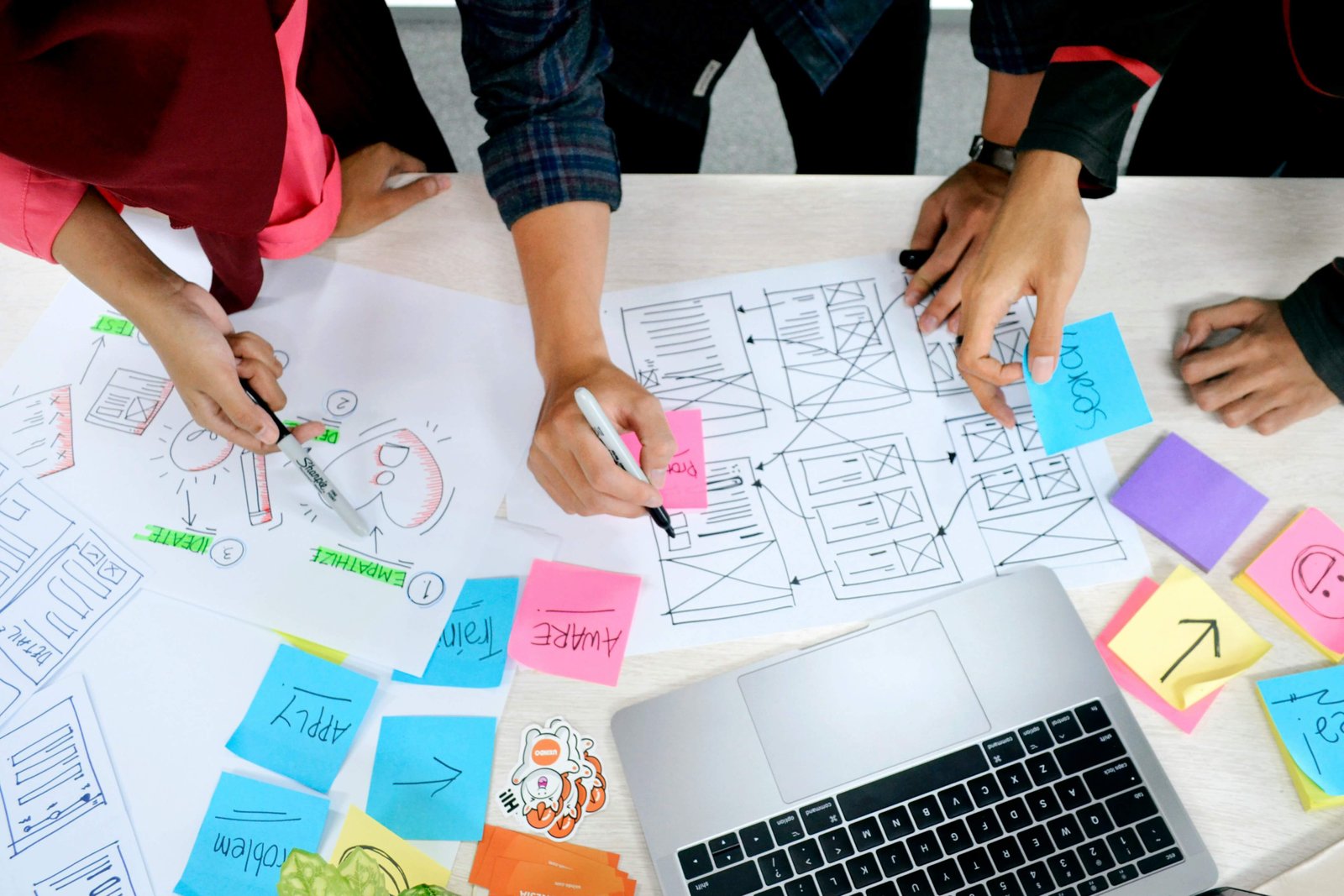 ¿Una Landing Page que sí convierta? Aquí hay 8 elementos clave para lograrlo.